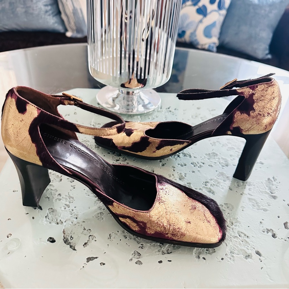 New Designer Gold and burgundy brown Heels Italy 36 square toe ankle strap